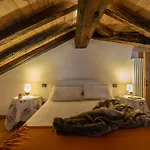 Apartment Historic Residenze Loo Bach *