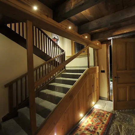 Historic Residenze Loo Bach Lägenhet Gressoney-Saint-Jean